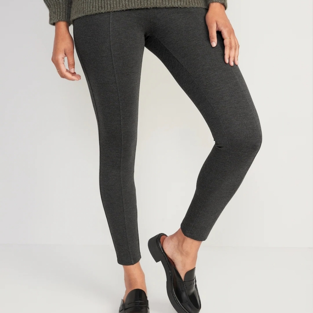 Old Navy Charcoal Gray Tapered Trousers Size L